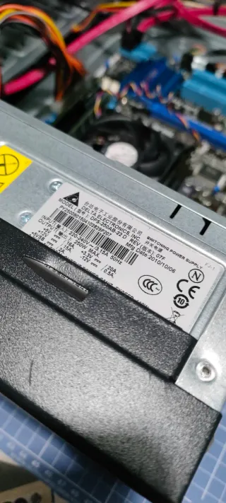 PC Económico formato torre