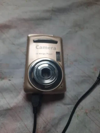 Cámara Digital Beige/Plata