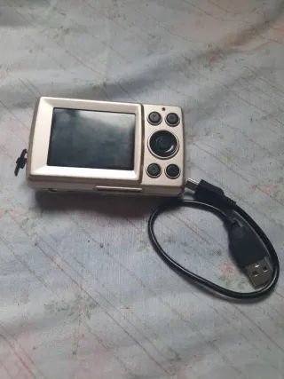 Cámara Digital Beige/Plata