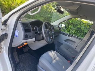 Volkswagen Transporter T5 2011