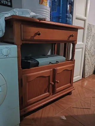 Mueble de entrada de madera