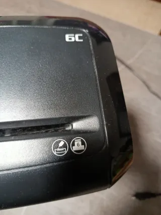 Destructora de papel Fellowes negra