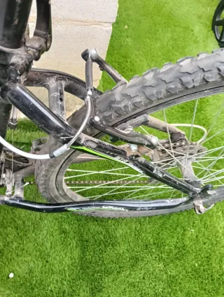 Bicicleta de adulto negra
