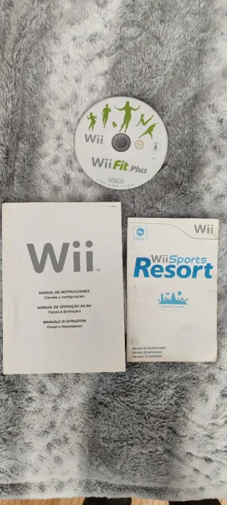 Nintendo Wii Consola Negra y Blanca + Accesorios