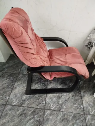 Tumbona de tela y madera