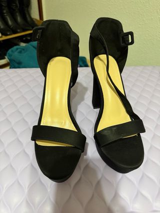 Sandalias de plataforma negras para mujer