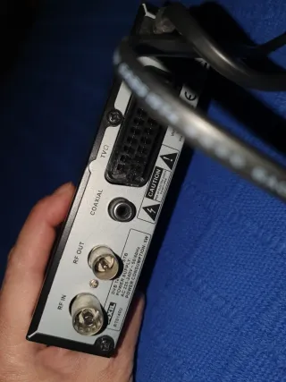 AXIL DVB-T TDT RT0140U