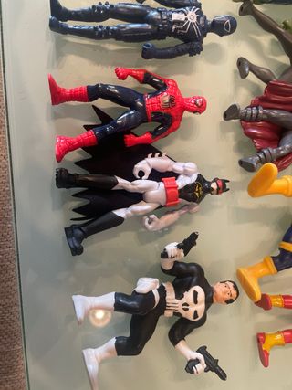 20 Muñecos Marvel y DC