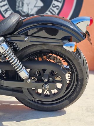 Harley Davidson Dyna Street Bob 2010 Negra