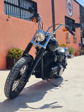 Harley Davidson Dyna Street Bob 2010 Negra