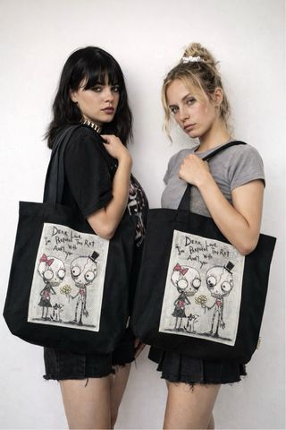 Bolso negro tote con ilustración original