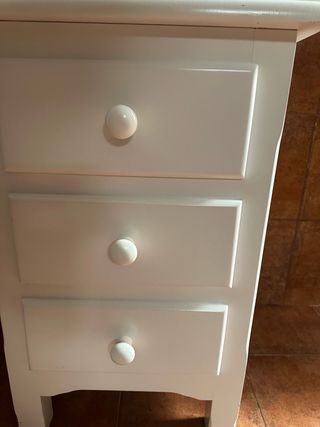 Tavolo da trucco bianco in legno