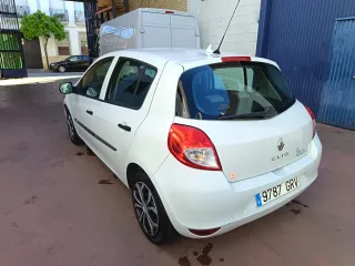 Renault Clio 2009