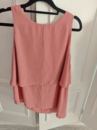 Blusa rosa sin mangas