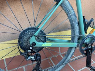 Bicicleta Gravel Verde y Naranja