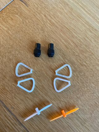 Mini dron micro dron que cabe en el mando