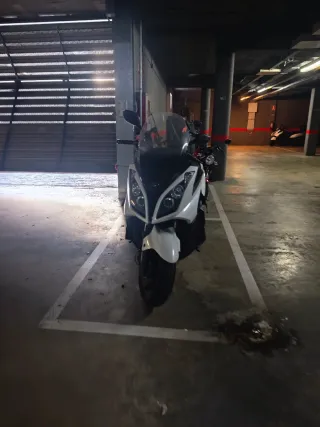 Kymco Superdink 300i ABS Blanca