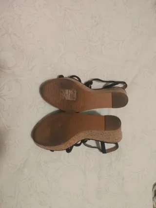 Sandalias cuña H&M negras talla 41