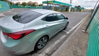 Hyundai Elantra 2015