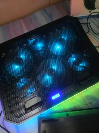 MSI CYBORG 15 A13V Laptop Gaming