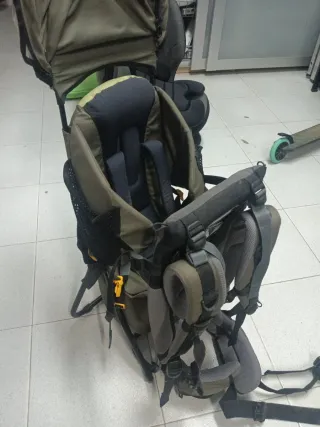 Mochila senderismo portabebés Deuter