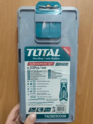 Juego de destornilladores TOTAL con puntas