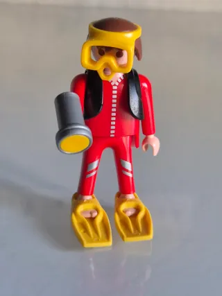Playmobil Buzo Rojo con Linterna