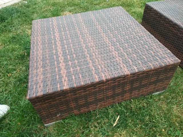 2 posti aggiuntivi in rattan quadrati