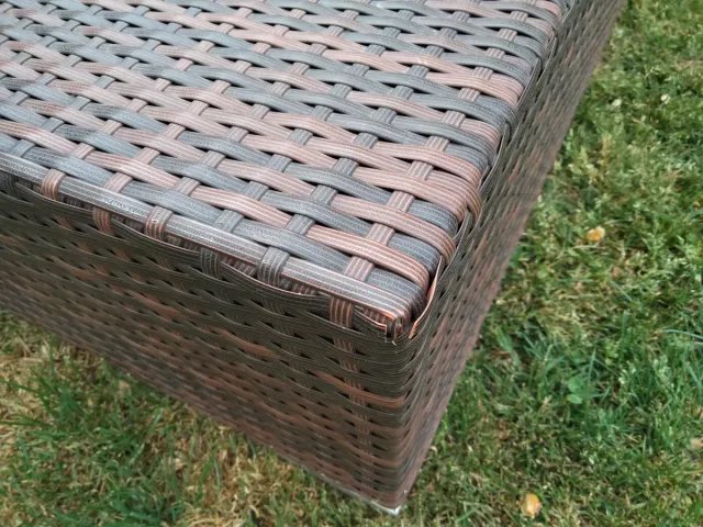 2 posti aggiuntivi in rattan quadrati