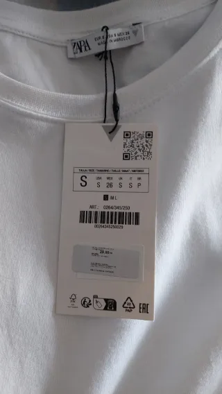 Camiseta Zara Blanca Asimétrica Manga Corta