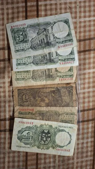 Billetes de 1, 5 y 100 Pesetas 1940
