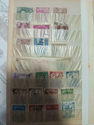 200 Sellos Antiguos de España