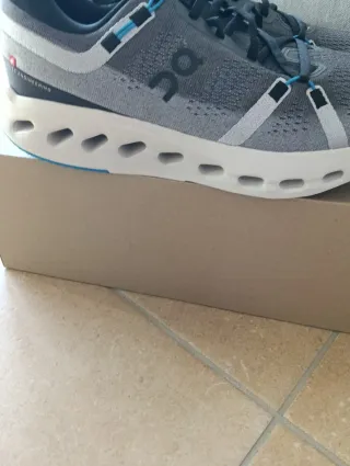 Scarpe On Running Uomo Taglia 44