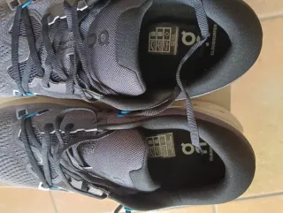 Scarpe On Running Uomo Taglia 44