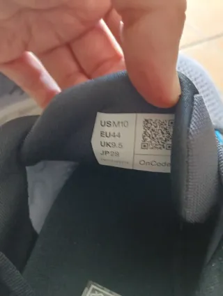 Scarpe On Running Uomo Taglia 44