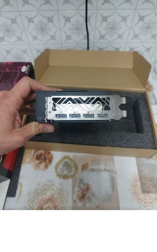 SAPPHIRE RX Vega 56 8GB HBM2