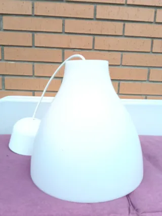 Lámpara de techo blanca