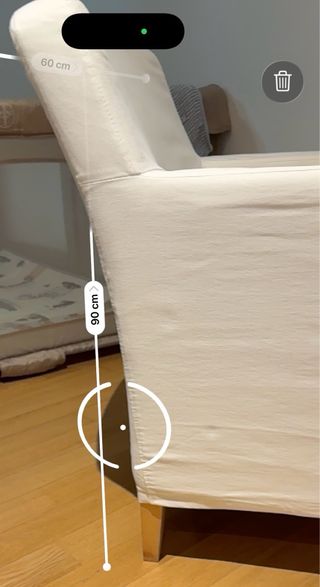 Sillón de tela blanco
