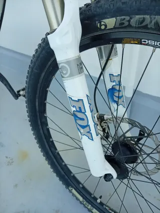 Bicicleta Cannondale Rush Carbon 26'