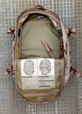 Mochila ligera combate arida