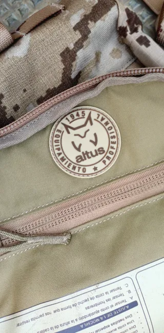 Mochila ligera combate arida