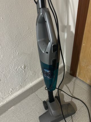 Aspiradora de mano (conga)