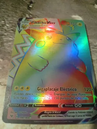 Pikachu VMAX Arcoíris 188/185 Carta Pokémon