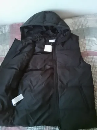 Chaleco con capucha para hombre