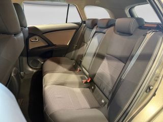 Toyota Avensis 2016