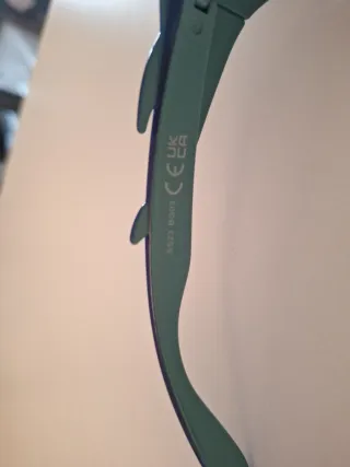 Gafas de sol infantiles tiburón