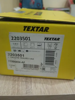 Jogo de calços de travão frente Textar novos.