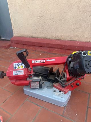 Sierra de cinta para metal MANN BS125M en buen est