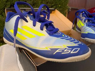 Adidas F50 Messi Club Talla 2 Azul/Plata talla 29