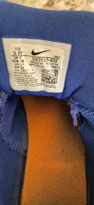 Zapatillas Adidas niño azul/naranja.